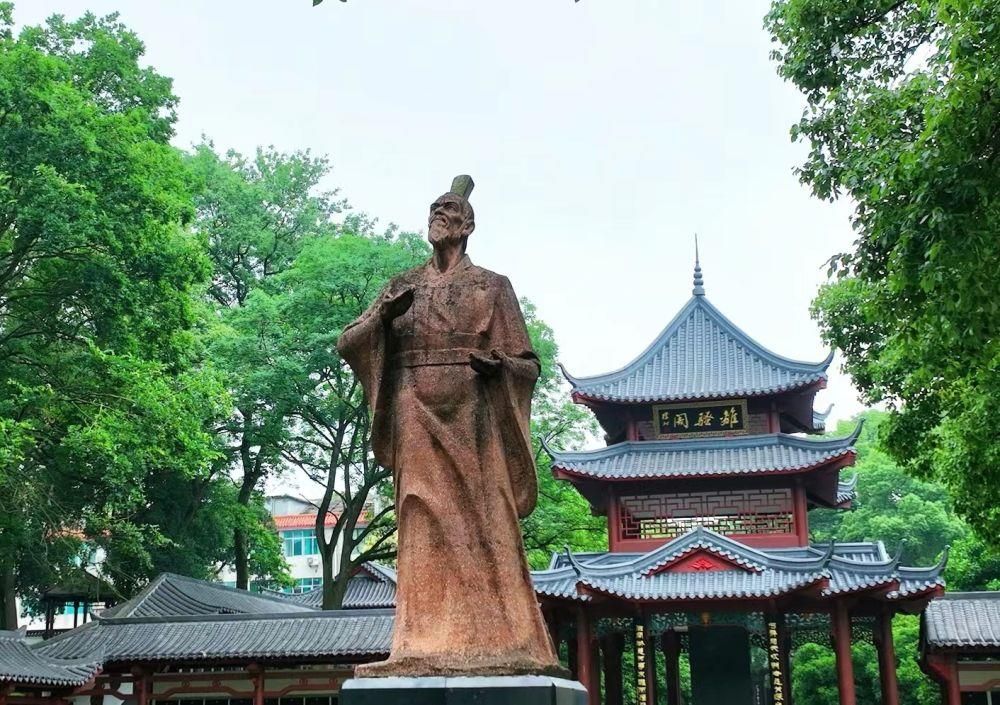 察丨家国情怀 根植华夏冰球突破游戏时政微观(图2)