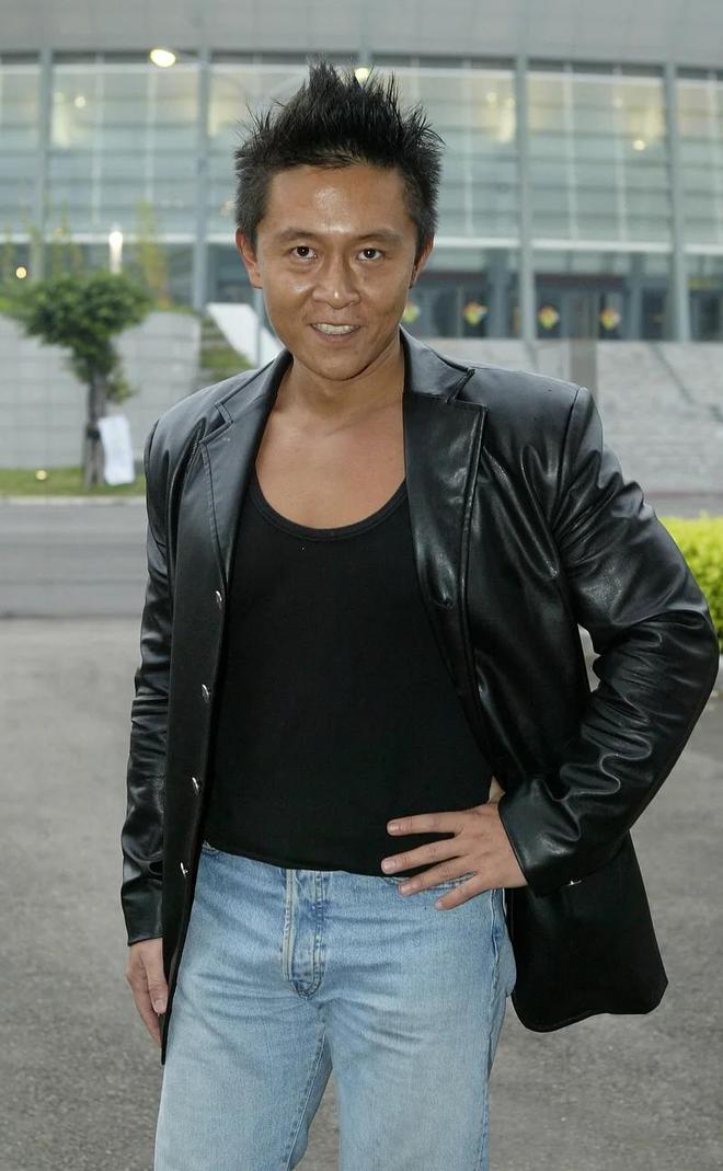 多日无人察觉已发臭王菲前经纪人悼念冰球突破网站台湾男星陈光前家中死亡(图2)